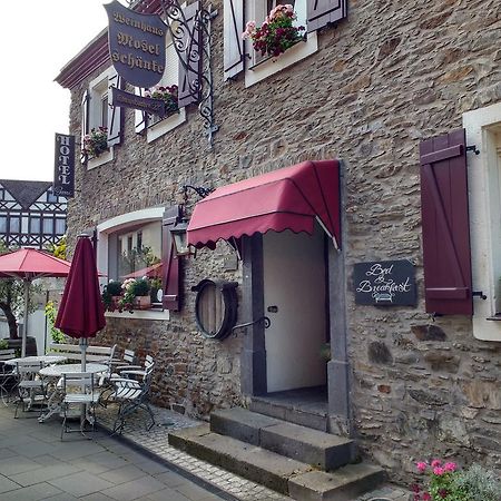 Hotel Garni Altes Winzerhaus Moselschaenke โคเบิร์น-กอนดอร์ฟ ภายนอก รูปภาพ