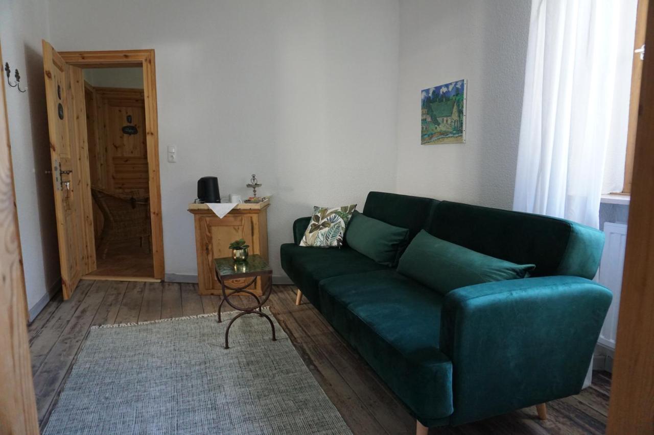 Hotel Garni Altes Winzerhaus Moselschaenke โคเบิร์น-กอนดอร์ฟ ภายนอก รูปภาพ