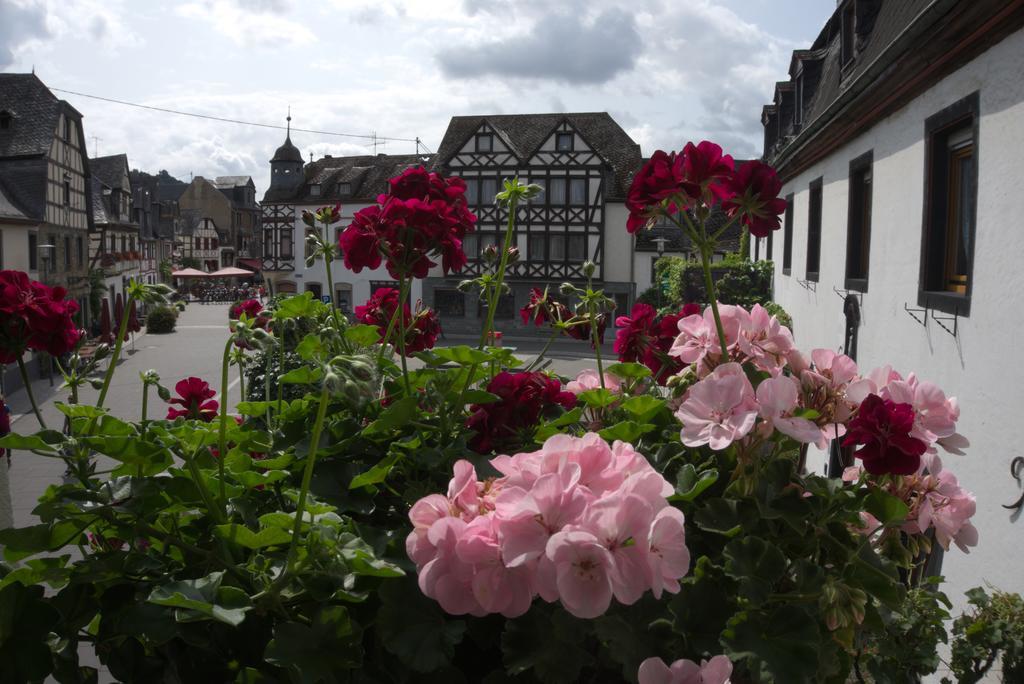 Hotel Garni Altes Winzerhaus Moselschaenke โคเบิร์น-กอนดอร์ฟ ภายนอก รูปภาพ