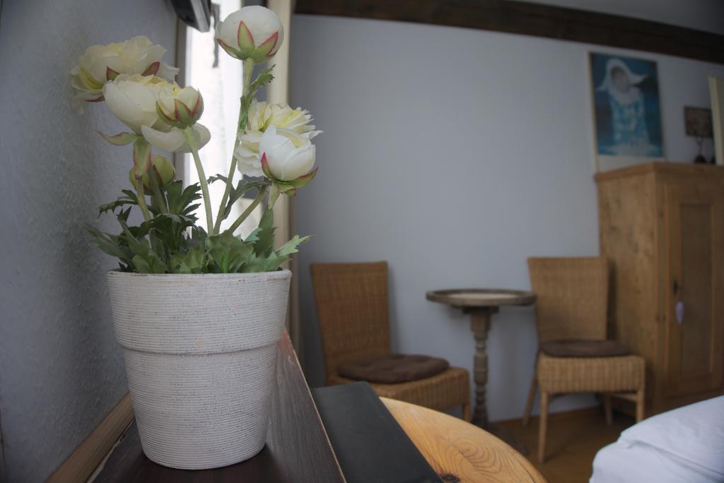 Hotel Garni Altes Winzerhaus Moselschaenke โคเบิร์น-กอนดอร์ฟ ภายนอก รูปภาพ