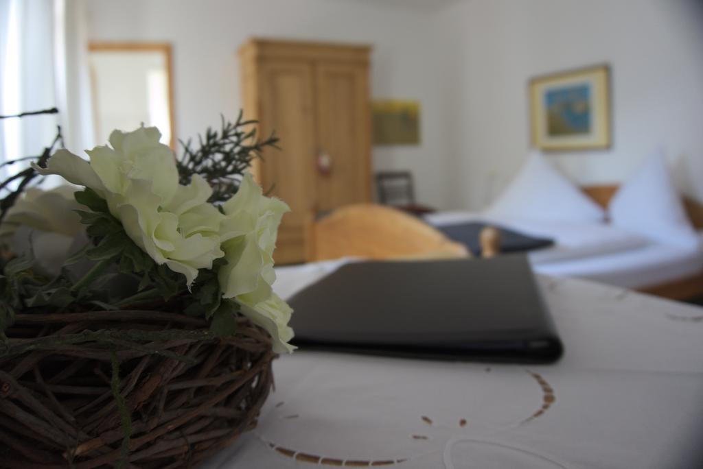 Hotel Garni Altes Winzerhaus Moselschaenke โคเบิร์น-กอนดอร์ฟ ภายนอก รูปภาพ