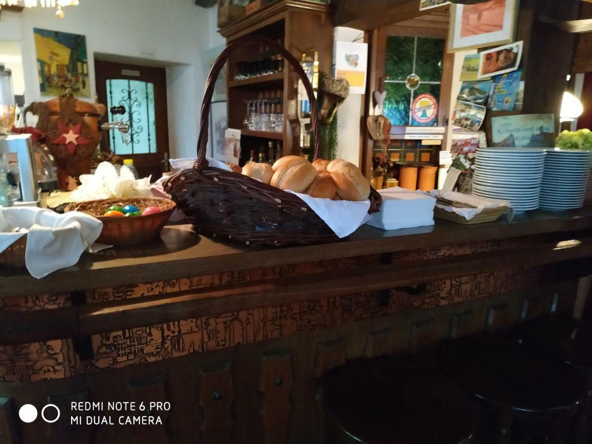 Hotel Garni Altes Winzerhaus Moselschaenke โคเบิร์น-กอนดอร์ฟ ภายนอก รูปภาพ